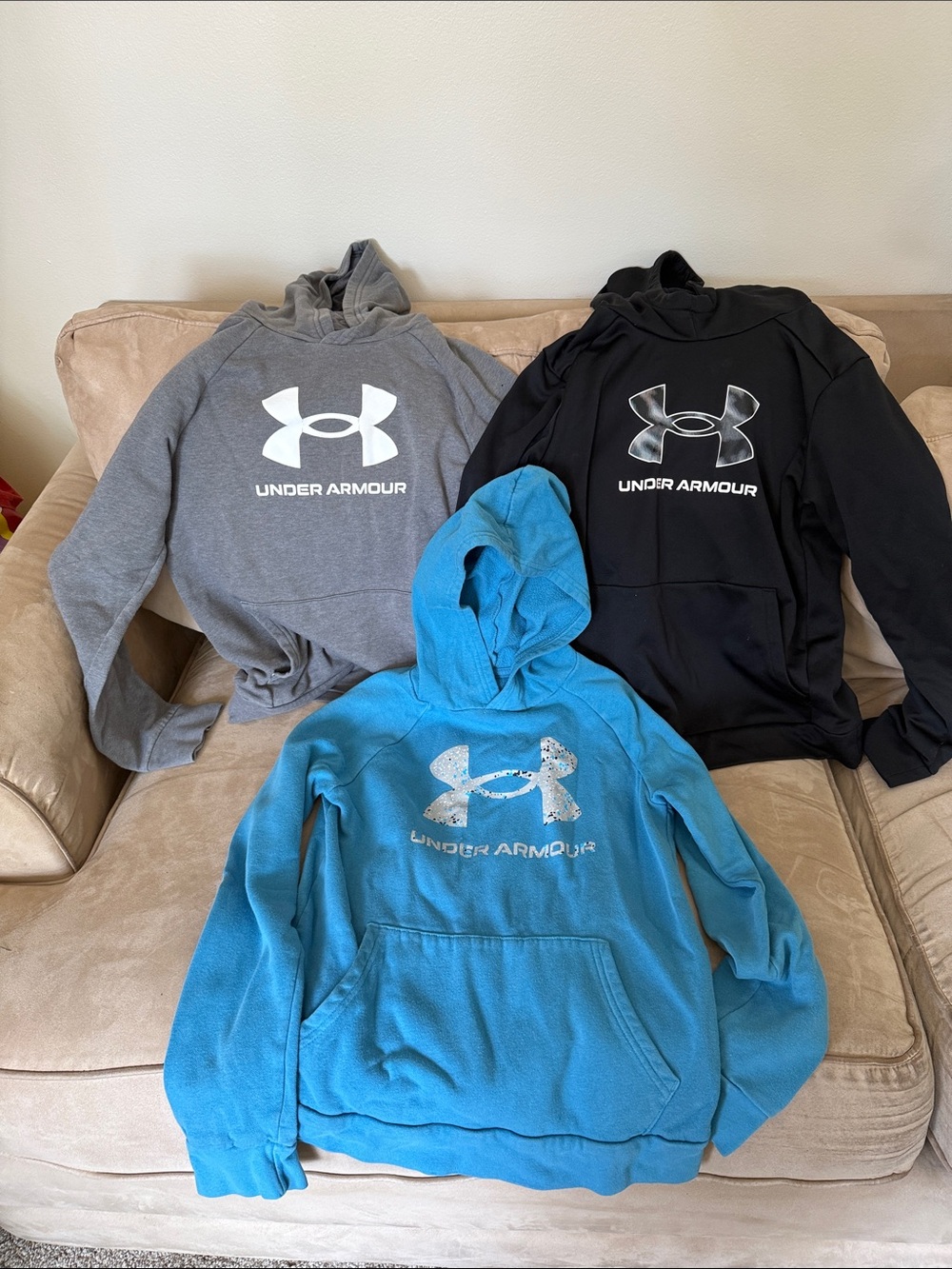 GUC Lot of 3 Under Armour Hooded Sweatshirts - Black, Gray, Blue